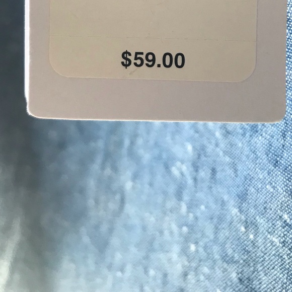 GUESS Crop Top - Picture 10 of 10